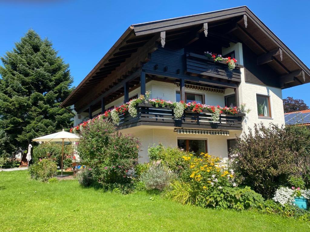 Charmantes Garten-Apartment: Erholung Im Chiemgau Unterwössen Dış mekan fotoğraf